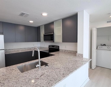 5587 Millenia Park Blvd - Photo Thumbnail 34