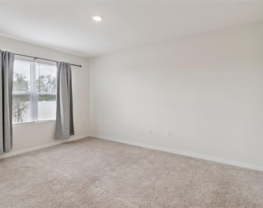 4373 Deleon Street - Photo Thumbnail 8