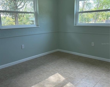 1643 Ne 16th Avenue - Photo Thumbnail 4
