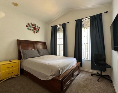 2826 Roccella Court - Photo Thumbnail 14