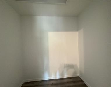 1112 Eden Drive - Photo Thumbnail 11