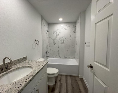 1112 Eden Drive - Photo Thumbnail 7