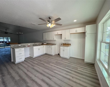 1112 Eden Drive - Photo Thumbnail 2