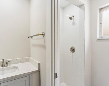 616 Water Road - Photo Thumbnail 13