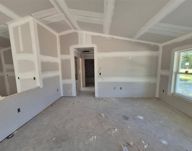 7640 Sw 14 Street - Photo Thumbnail 3