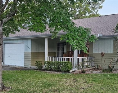 8666 Sw 92nd Lane - Photo Thumbnail 2