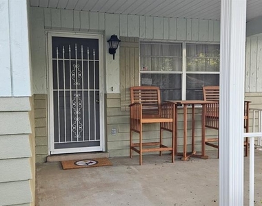 8666 Sw 92nd Lane - Photo Thumbnail 3