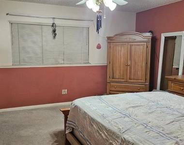 8666 Sw 92nd Lane - Photo Thumbnail 8