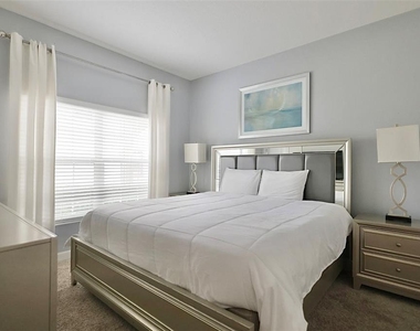 9063 Dogleg Drive - Photo Thumbnail 8