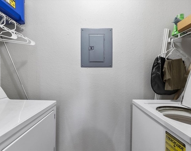 2550 N Alafaya Trail - Photo Thumbnail 23