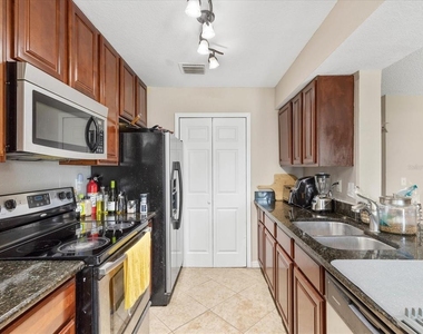 2550 N Alafaya Trail - Photo Thumbnail 8