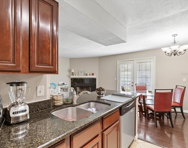 2550 N Alafaya Trail - Photo Thumbnail 10