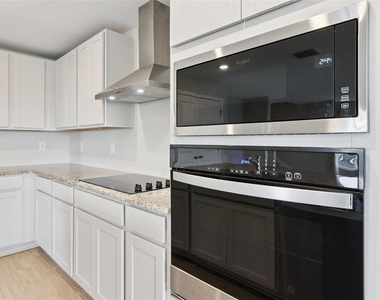 5580 Maddie Drive - Photo Thumbnail 15
