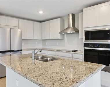 5580 Maddie Drive - Photo Thumbnail 14