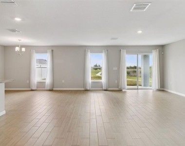 5580 Maddie Drive - Photo Thumbnail 7