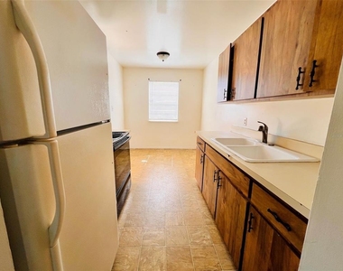 2192 Knox Mcrae Drive - Photo Thumbnail 6
