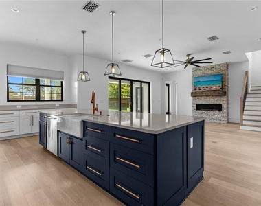 1814 Barker Drive - Photo Thumbnail 14