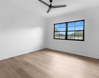 1814 Barker Drive - Photo Thumbnail 28