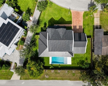1814 Barker Drive - Photo Thumbnail 3