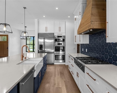 1814 Barker Drive - Photo Thumbnail 10