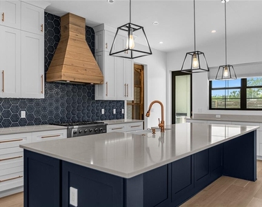 1814 Barker Drive - Photo Thumbnail 9