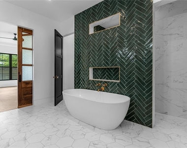 1814 Barker Drive - Photo Thumbnail 37