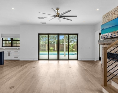 1814 Barker Drive - Photo Thumbnail 4