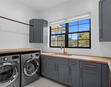 1814 Barker Drive - Photo Thumbnail 73