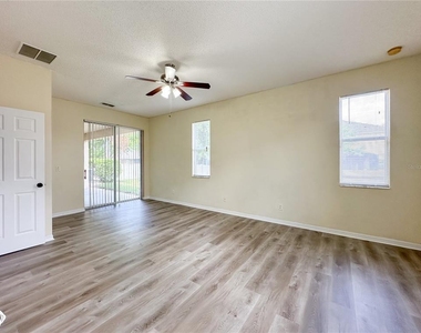 2776 Cabernet Circle - Photo Thumbnail 16