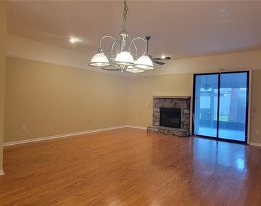 3760 Nw 53rd Road - Photo Thumbnail 9