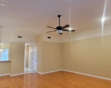 3760 Nw 53rd Road - Photo Thumbnail 4