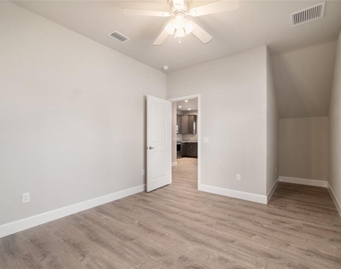 622 Nw 3rd Avenue - Photo Thumbnail 15