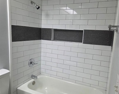 807 Mclain Court - Photo Thumbnail 9
