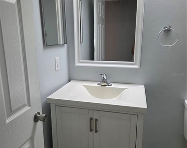807 Mclain Court - Photo Thumbnail 11