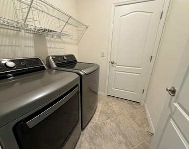 15153 Spanish Point Drive - Photo Thumbnail 23
