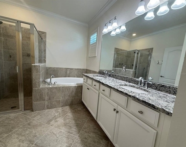 15153 Spanish Point Drive - Photo Thumbnail 14