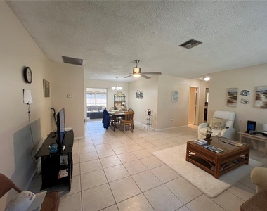 18493 Lake Worth Boulevard - Photo Thumbnail 5