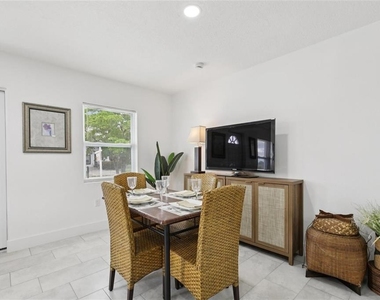 3530 Goodrich Avenue - Photo Thumbnail 4