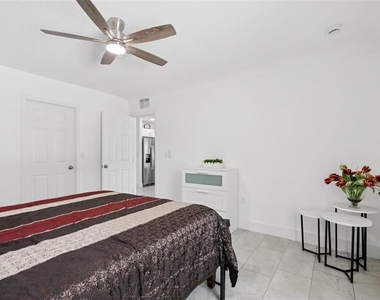 3530 Goodrich Avenue - Photo Thumbnail 14