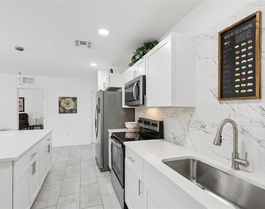 3530 Goodrich Avenue - Photo Thumbnail 12