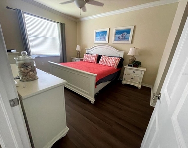8205 Grand Estuary Trail - Photo Thumbnail 13