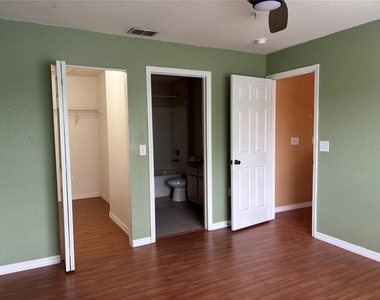 7411 Vista Way - Photo Thumbnail 14