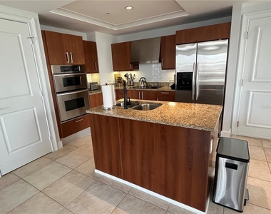 1350 Main Street - Photo Thumbnail 21