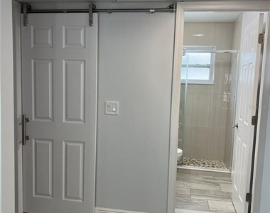 1742 8th Street - Photo Thumbnail 11