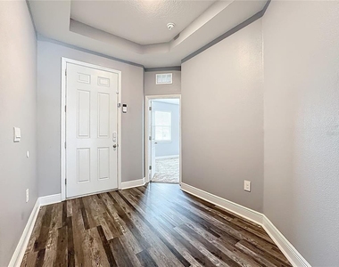 17535 Cantarina Cove - Photo Thumbnail 9