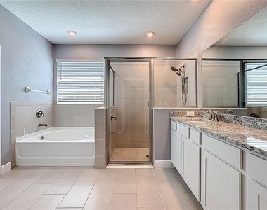 17535 Cantarina Cove - Photo Thumbnail 38