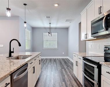 17535 Cantarina Cove - Photo Thumbnail 20