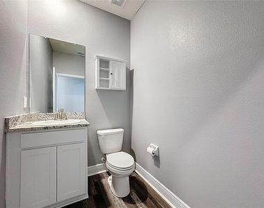 17535 Cantarina Cove - Photo Thumbnail 33