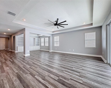 17535 Cantarina Cove - Photo Thumbnail 16