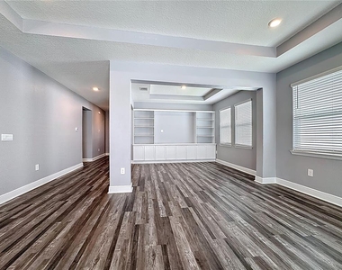 17535 Cantarina Cove - Photo Thumbnail 13